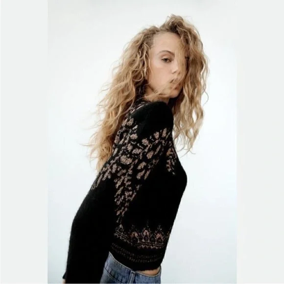 ZARA Gold Metallic Thread Jacquard Knit Sweater - Picture 3 of 9